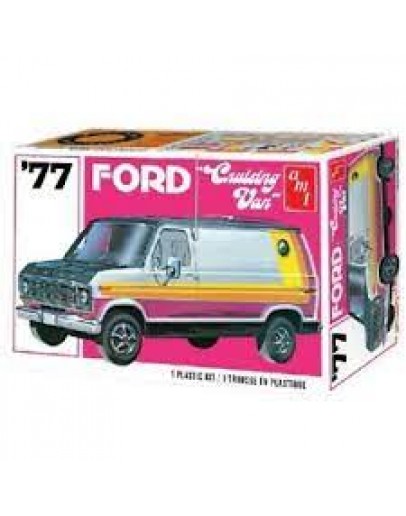 AMT 1/25 SCALE MODEL KIT - 1108 - 1977 FORD VAN AMT1108M