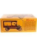 AMT 1/25 SCALE MODEL KIT - 1237 - 1923 FORD MODEL T DEPOT HACK