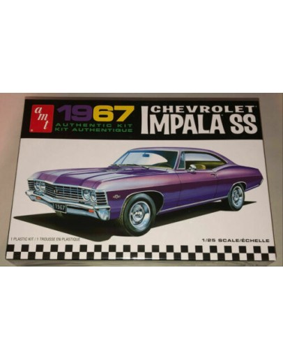 AMT 1/25 SCALE MODEL KIT - 981 - 1967 CHEVROLET IMPALA SS