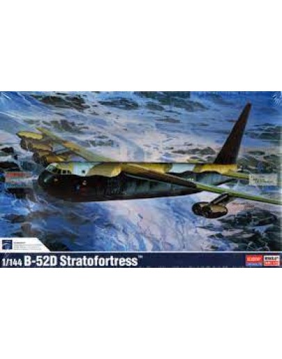 ACADEMY 1/144 SCALE PLASTIC MODEL AIRCRAFT KIT 12632 USAF B-52D ACD12632