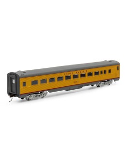 ATHEARN ROUNDHOUSE HO SCALE STREAMLINED PASSENGER COACH - RND79130 - UNION PACIFIC #5483 - RND79130