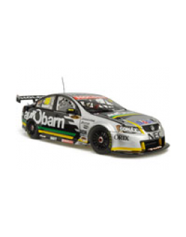 CLASSIC CARLECTABLES 1/18 SCALE DIE-CAST MODEL - SM18355 - Paul Dumbrell's Year 2008 HSV Dealer Team VE Commodore