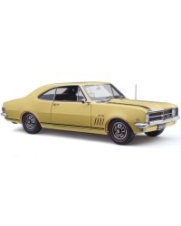 CLASSIC CARLECTABLES 1/18 SCALE DIE-CAST MODEL - 18803 - HOLDEN HK MONARO GTS 327 - WARWICK YELLOW - SM18803