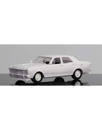 DDA COLLECTIBLES 1/24 SCALE PLASTIC MODEL CAR KIT - DDA240K - FORD XW GT FALCON SEDAN