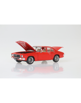 DDA COLLECTIBLES 1/24 SCALE DIE-CAST MODEL CAR - DDA324 - RED HQ HOLDEN KINGSWOOD 4 DOOR