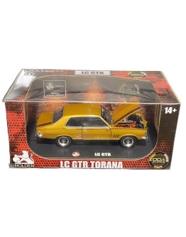 DDA COLLECTIBLES 1/24 SCALE DIE-CAST MODEL CAR - 604 HOLDEN TORANA LC GTR DDA604