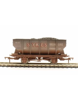 DAPOL OO SCALE WAGON 4F-034-014 - 21 TON STEEL MINERAL HOPPER - SYKES # 12 - GREY [WEATHERED]