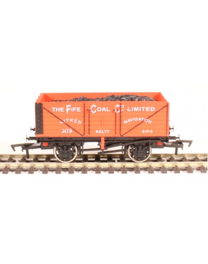 DAPOL OO SCALE WAGON 4F-071-138 7 Plank Open Wagon w/load - The Fife Coal Co. Limited # 3179 - Orange