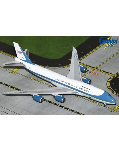 GEMINI JETS 1/400 SCALE DIE-CAST MODEL - GJAFO2220 - Airforce One Boeing 747-8I (VC-25B)