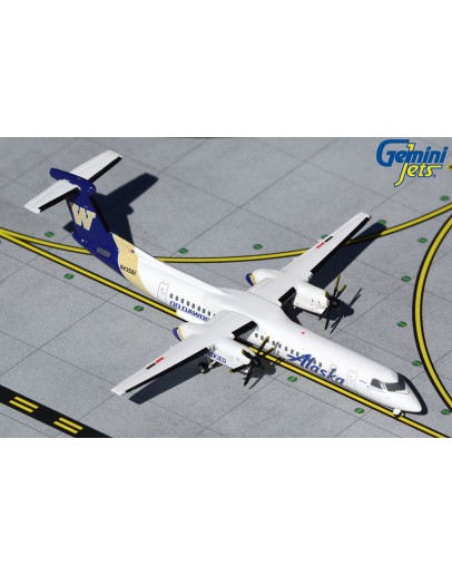 GEMINI JETS 1/400 SCALE DIE-CAST MODEL - GJASA2027 - Alaska Bombardier Q400 (University of Washington Huskies)