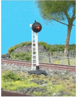 HAND MADE ACCESSORIES - N SCALE SIGNAL - HMA 151 - 3 COLOUR SINGLE TARGET SEARCHLIGHT SIGNAL