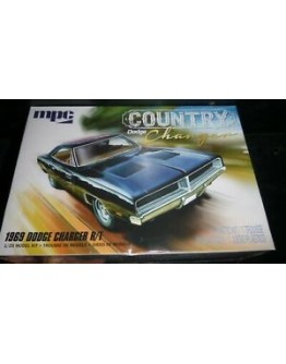 MPC 1/25 SCALE PLASTIC MODEL KIT - 878 - 1969 Dodge Country Charger R/T MPC878