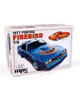 MPC 1/25 SCALE PLASTIC MODEL KIT - 916 - 1977 PONTIAC FIREBIRD T/A MPC916