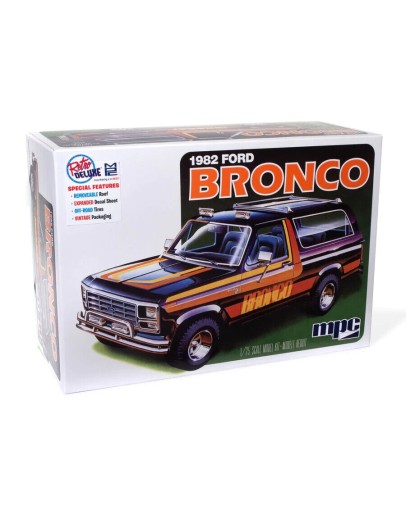 MPC 1/25 SCALE PLASTIC MODEL KIT - 991 - 1982 FORD BRONCO  MPC991