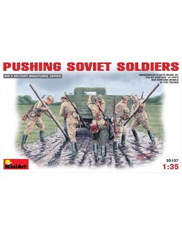 MINIART 1/35 SCALE MILITARY MODEL KIT - 35137 - Pushing Soviet Soldiers