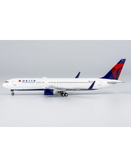 NG MODELS 1/400 SCALE DIE-CAST MODEL - 17001 - DELTA AIRLINES BOEING 767-300ER