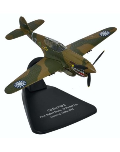 OXFORD AVIATION 1/72 DIE CAST AIRCRAFT MODEL - AC074 - CURTIS WARHAWK P40E - AC074