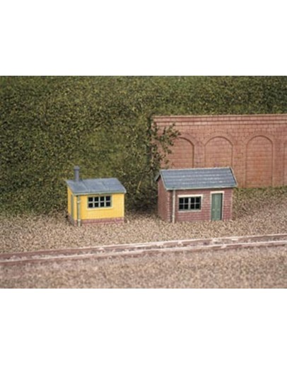 RATIO PLASTIC MODELS - N SCALE BUILDING KIT - RT237 Lineside Huts