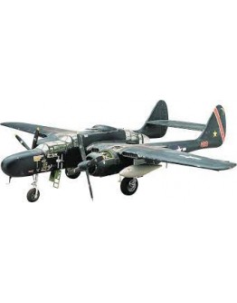 REVELL 1/48 SCALE PLASTIC MODEL AIRCRAFT KIT - 17546 - P-61 BLACK WIDOW RE17546