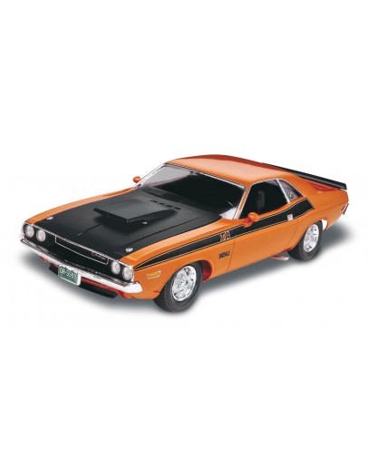 REVELL 1/24 SCALE PLASTIC MODEL CAR KIT - 12596 - 1970 Dodge Challenger 2n1