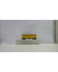 SECOND HAND N GAUGE WAGONS - SHN017 MICRO TRAINS - 36 FT WOOD SHEATHED ICE REEFER - ARMOUR REFRIGERATOR LINE - SHN017