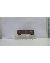 SECOND HAND N GAUGE WAGONS - SHN026 MICRO TRAINS -50 FT RIB SIDE BOX CAR - MILWAUKEE ROAD - SHN026