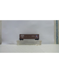 SECOND HAND N GAUGE WAGONS - SHN031 MICRO TRAINS - 50 FT STANDARD BOX CAR - UNION PACIFIC - SHN031