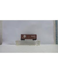 SECOND HAND N GAUGE WAGONS - SHN040 MICRO TRAINS - 40 FT STANDARD BOX CAR - SANTA FE - SHN040