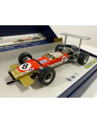 SCALEXTRIC 1/32 SLOT CAR - C3656A GP LEGENDS - GOLD LEAF TEAM LOTUS 49B - #9 GRAHAM HILL