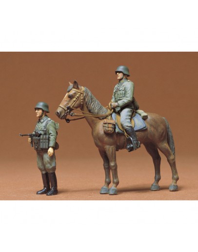 TAMIYA 1/35 SCALE MODEL KIT 35053 Wehrmacht Mounted Infantry Set 