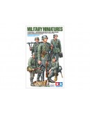 TAMIYA 1/35 SCALE MODEL KIT 35371 German Infantry Set (Mid-WWII)