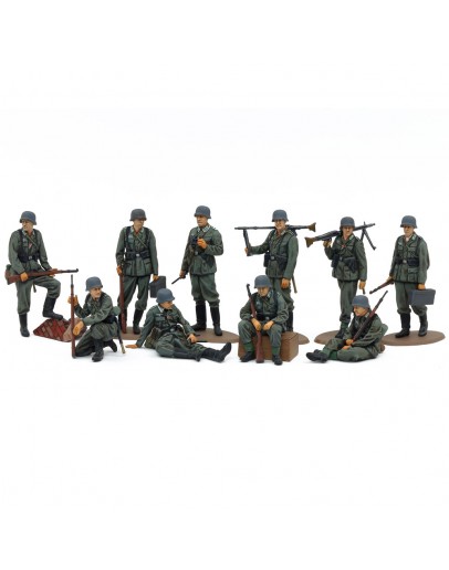 TAMIYA 1/48 SCALE MILITARY MODEL KIT - 32602 - WWII Wehrmacht Infantry Set