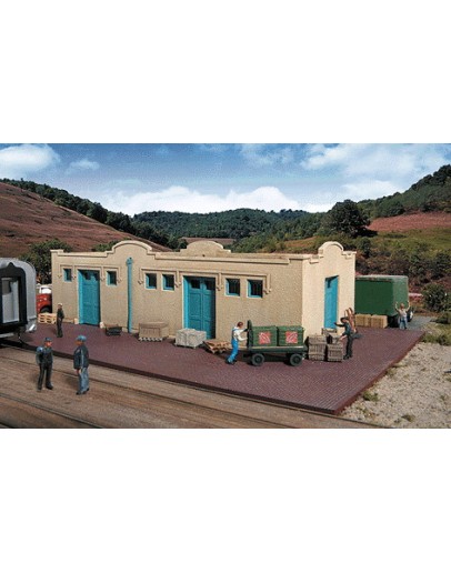 WALTHERS CORNERSTONE HO BUILDING KIT  9332921 MISSION STYLE FREIGHT HOUSE